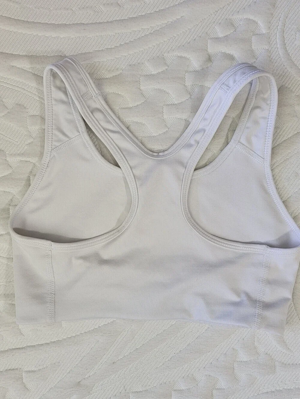 Nike Dri-Fit Sports Bra Small Logo White Racerback womens lightly lined wireless